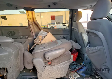 2004 Chrysler Town & Country Lx из США, поврежденный, VIN 1C4GP44R54B513460